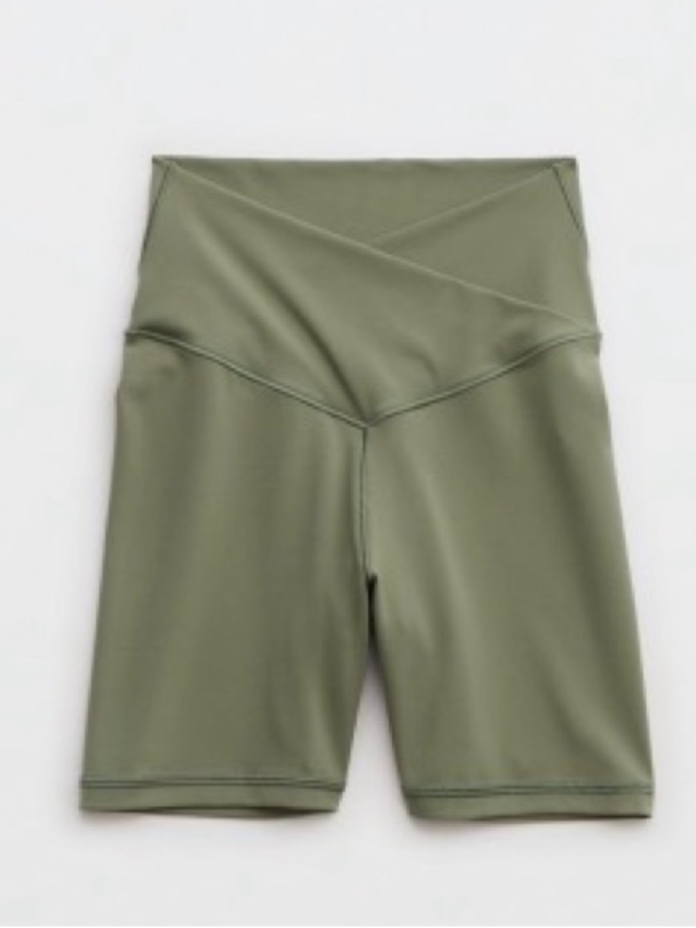 NWOT OFFLINE by aerie real me crossover 5” bike short olive green